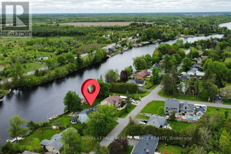 28347895/6099-james-bell-drive/manotick-south-to-roger-stevens/ottawa/ontario/K4M1B3_48