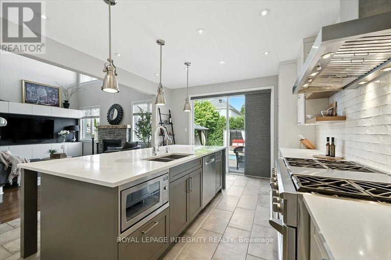 28941532/106-trail-side-circle/springridgeeast-village/ottawa/ontario/K4A5A9_14
