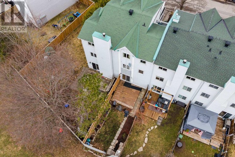 29619467/98-castlegreen-private/hunt-club-parkgreenboro/ottawa/ontario/K1T3N3_25