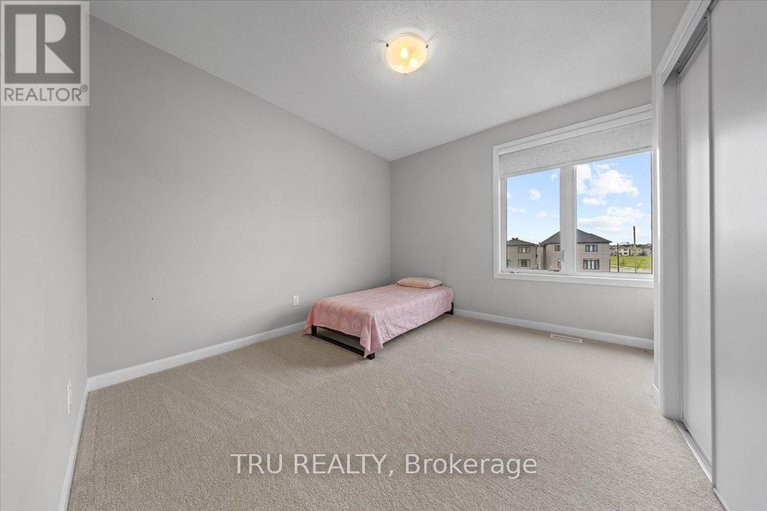 28658323/618-galarneau-way/morgans-grantsouth-march/ottawa/ontario/K2W0M1_23