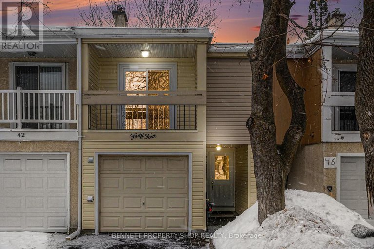 29395615/44-tybalt-crescent/westcliffe-estates/ottawa/ontario/K2H8J5_19