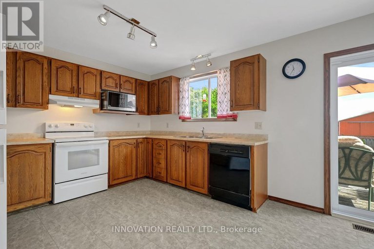 28665702/1565-lindsay-road/north-grenville-twp-kemptville-south/north-grenville/ontario/K0G1S0_15
