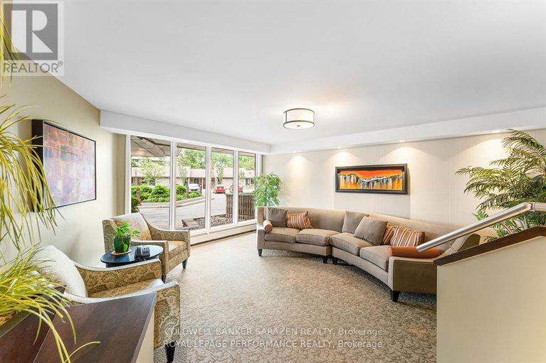 28849100/104-1171-ambleside-drive-n/woodroffe/ottawa/ontario/K2B8E1_4