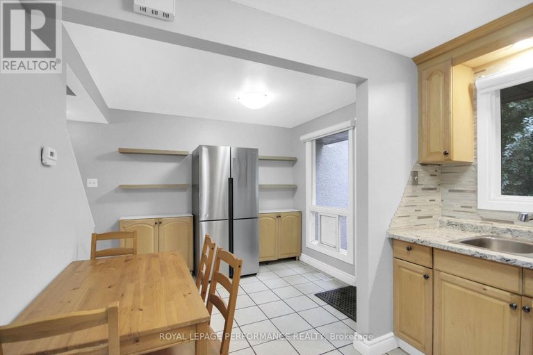 29466817/360-woodfield-drive/tanglewood/ottawa/ontario/K2G3W9_17