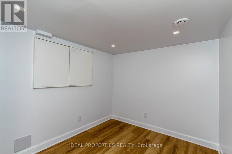 28774886/1796-saunderson-drive/elmvale-acres/ottawa/ontario/K1G2C2_34