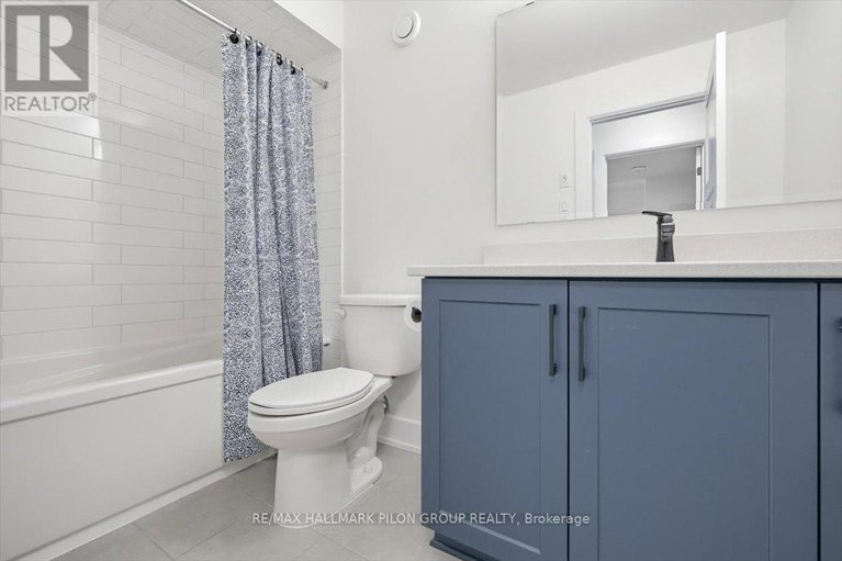 29474448/296-cornice-street/mer-bleuebradley-estatesanderson-park/ottawa/ontario/K1W0R4_22