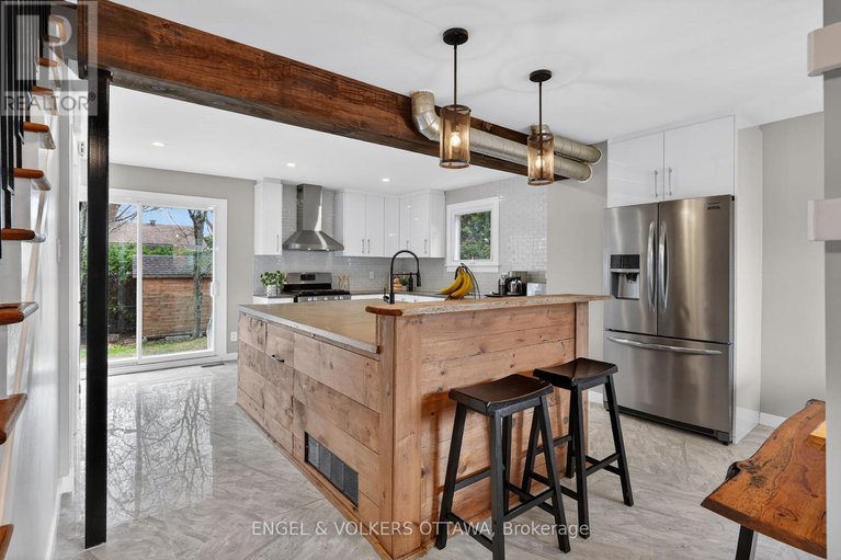 29642090/1358-viking-drive/south-keys/ottawa/ontario/K1V7J7_3