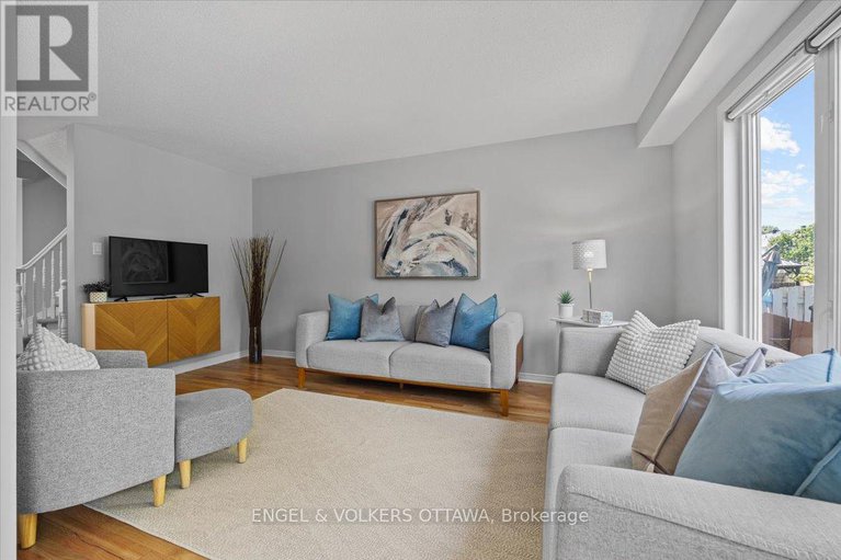 28652467/107-redpath-drive/pheasant-run/ottawa/ontario/K2G6K4_15