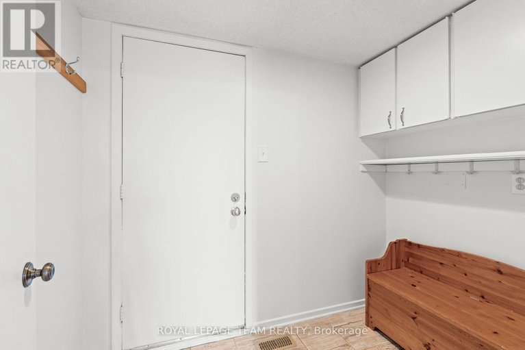 29124358/92-burnetts-grove-circle/pheasant-run/ottawa/ontario/K2J1N7_23