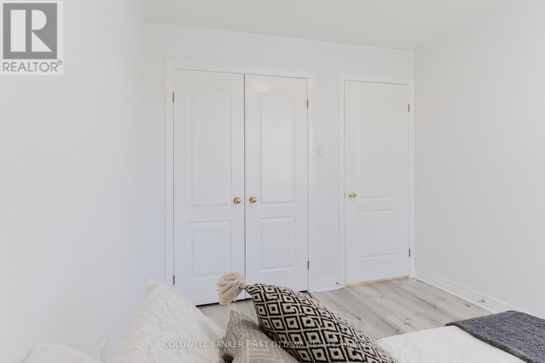 28463814/204-windhurst-drive/barrhaven-east/ottawa/ontario/K2G6H9_31