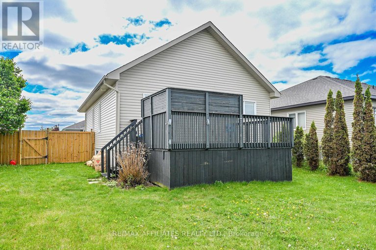 28567614/30-lee-avenue/smiths-falls/smiths-falls/ontario/K7A0A2_32