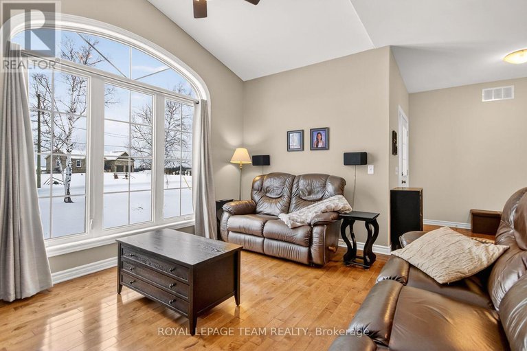 29170279/286-dean-ridge-road/drummond-n-elmsley-drummond-twp/drummondnorth-elmsley/ontario/K7C0E1_5