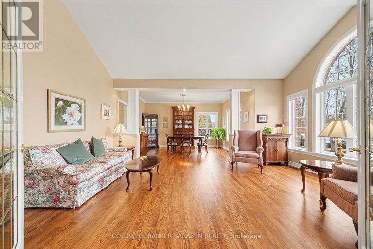 29557557/1334-scharfgate-drive/manotick-village-manotick-estates/ottawa/ontario/K4M1C3_2