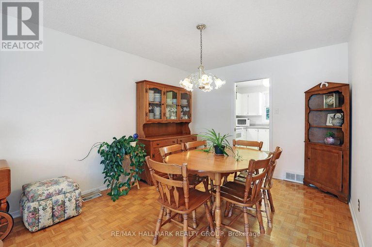 28588248/1307-fairway-drive/manotick-east-to-manotick-station/ottawa/ontario/K4M1B3_10