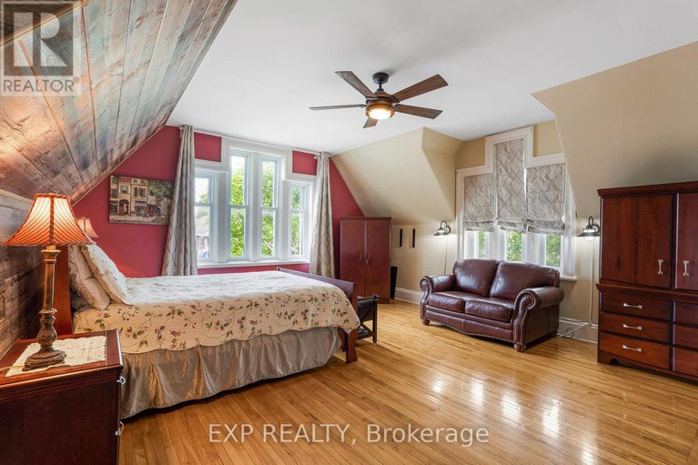 28327080/8-john-street/lorignal/champlain/ontario/K0B1K0_22