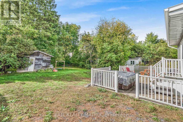 28914095/965-marston-street/lorignal/champlain/ontario/K0B1K0_24