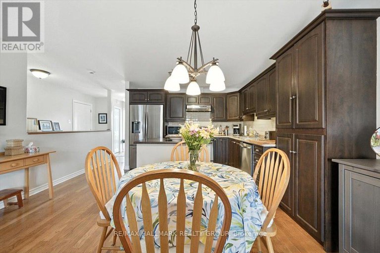 28781614/40-lee-avenue/smiths-falls/smiths-falls/ontario/K7A0A2_8