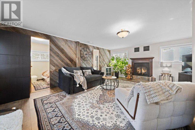 28747497/191-macmillan-lane/constance-bay/ottawa/ontario/K0A3M0_7