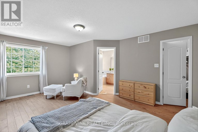 28705386/21-fieldberry-private/stonebridge/ottawa/ontario/K2J5E8_18