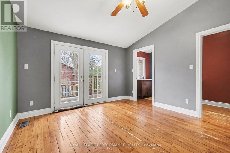 29685328/506-wentworth-avenue/woodroffe/ottawa/ontario/K2B5K1_16