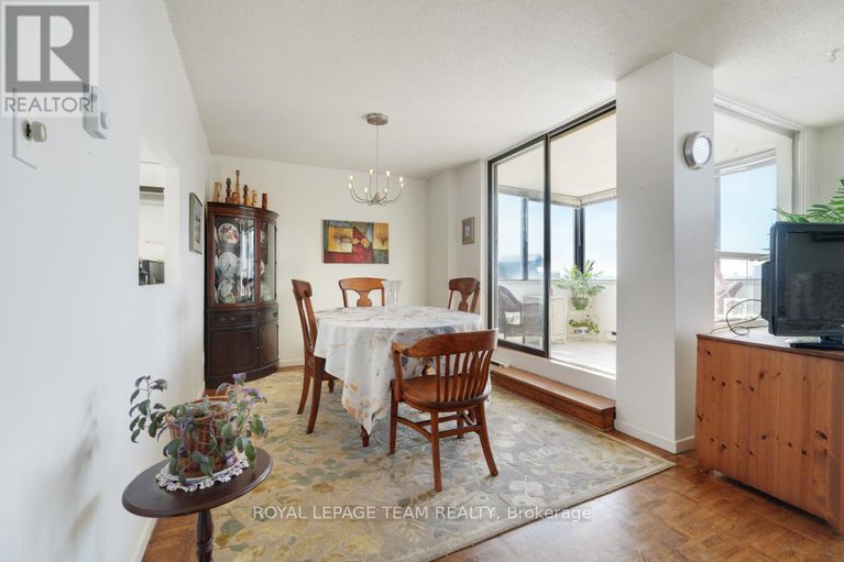 29283470/1004-40-arthur-street-e/west-centre-town/ottawa/ontario/K1R7T5_15