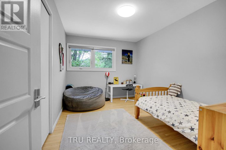 28334651/36-varley-drive/beaverbrook/ottawa/ontario/K2K1G2_31