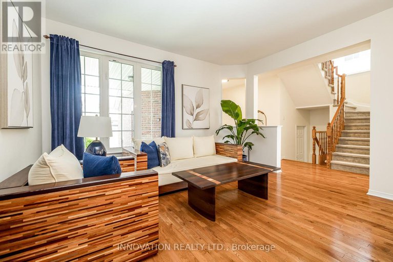 28741506/324-rustic-hills-crescent/springridgeeast-village/ottawa/ontario/K4A5A8_8