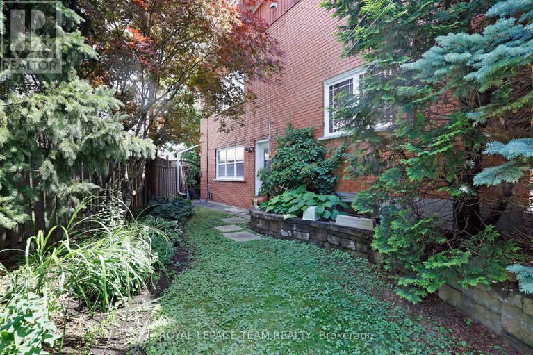 28584600/1939-wembley-avenue/carlingwood/ottawa/ontario/K2A1A8_37