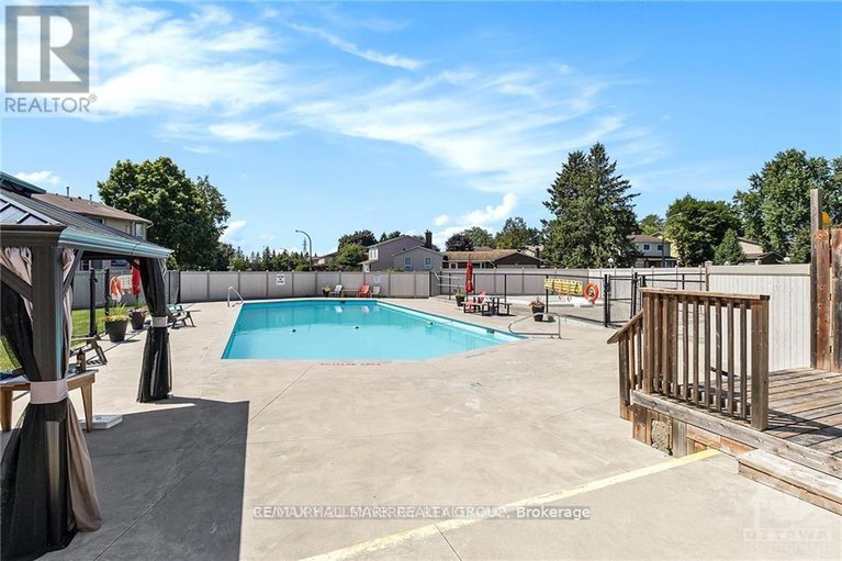 28359553/73-1957-stonehenge-crescent-e/pineview/ottawa/ontario/K1B4N7_21