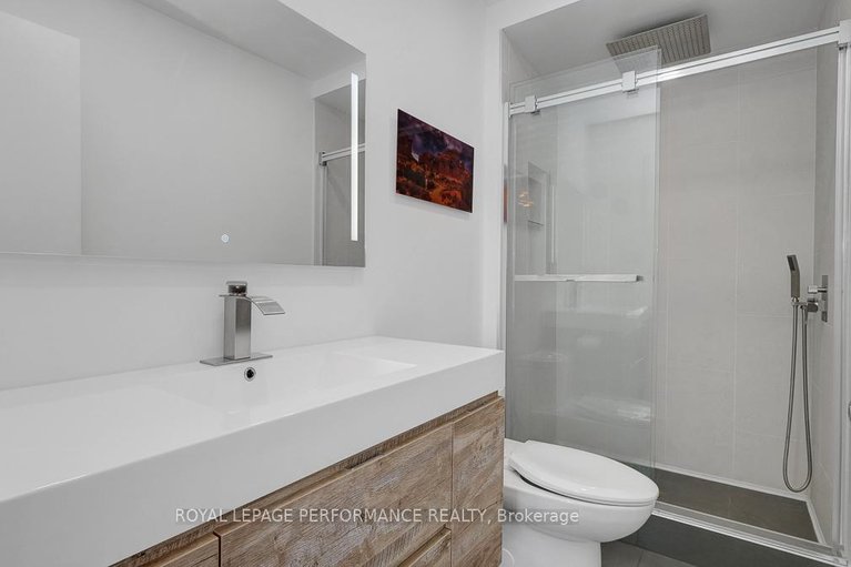 29674269/510-foxview-place/cfb-rockcliffe-and-area/ottawa/ontario/K1K4C4_27