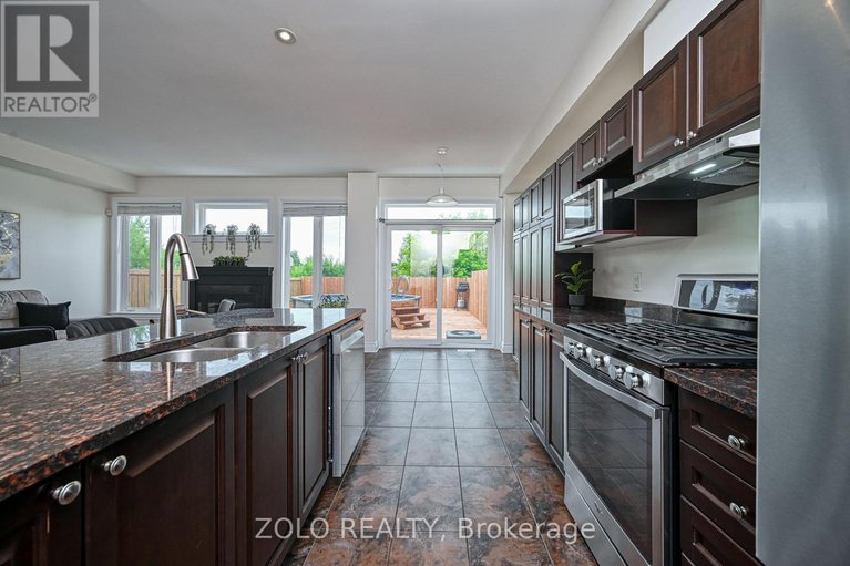 28583921/6788-breanna-cardill-street/greely/ottawa/ontario/K4P0C3_13