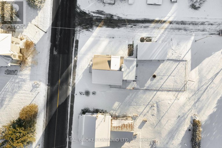 29175532/11505-queen-street/north-dundas-mountain-twp/north-dundas/ontario/K0E1J0_34