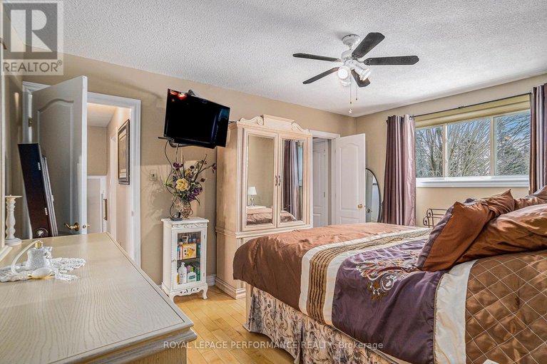 28423051/1430-notre-dame-street/russell-twp/russell/ontario/K0A1W0_30