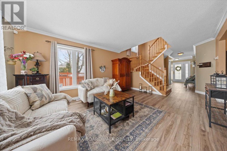29372610/2285-cecile-crescent/town-of-rockland/clarence-rockland/ontario/K4K1S2_7