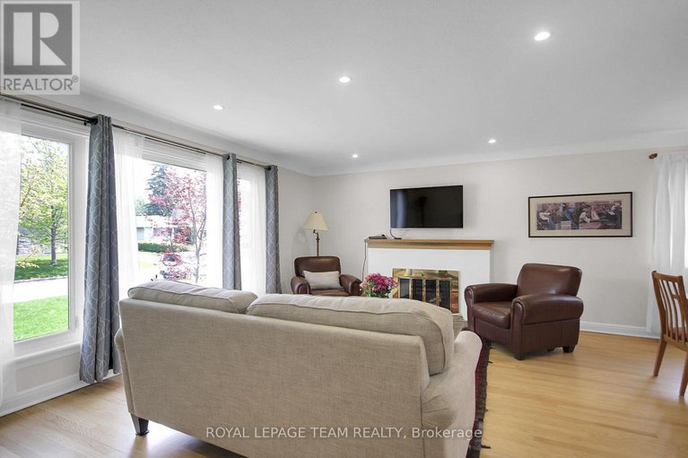 28310189/970-parkhurst-boulevard/mckellar-heightsglabar-park/ottawa/ontario/K2A3M9_8