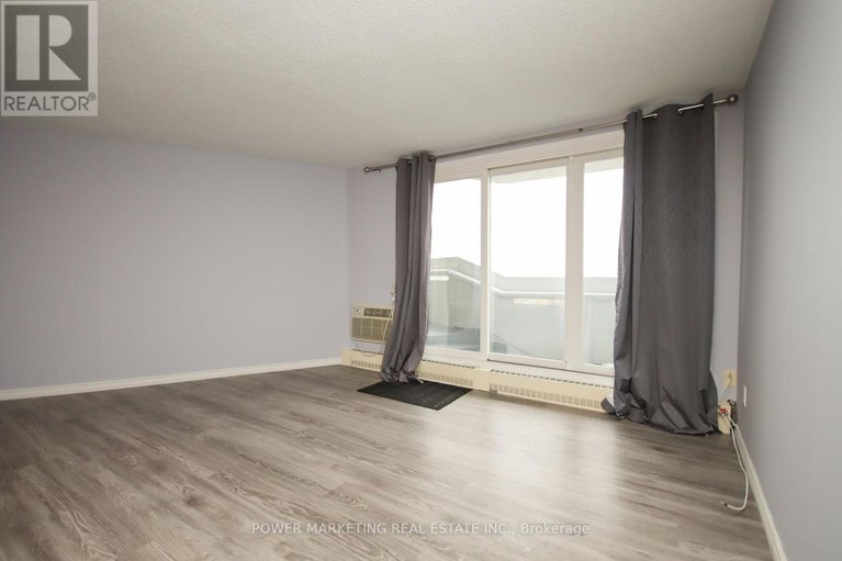 28098292/1604-1081-ambleside-drive/woodroffe/ottawa/ontario/K2B8C8_13