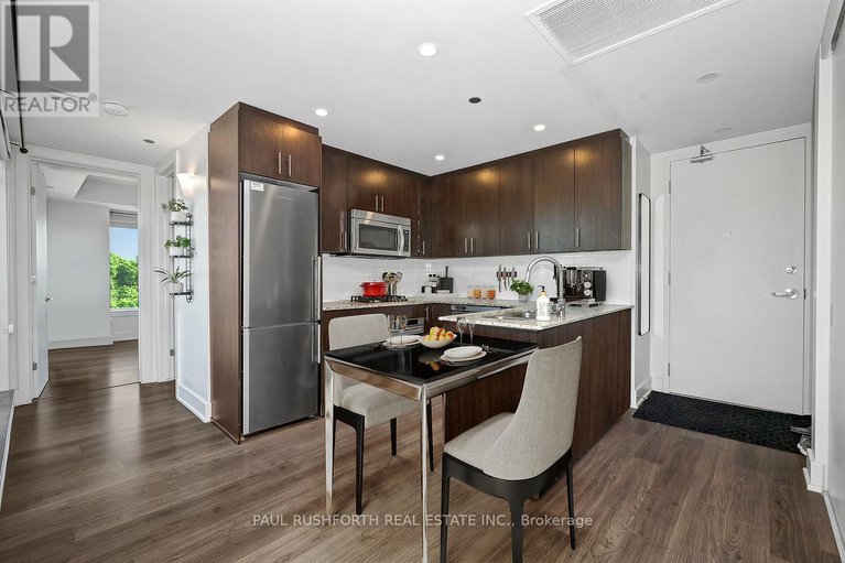 28386159/813-7-marquette-avenue/vanier/ottawa/ontario/K1L8A7_6