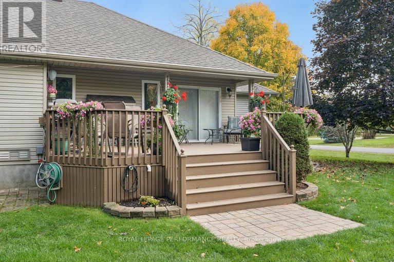 29118234/7051-donwel-drive/greely/ottawa/ontario/K4P1M7_33