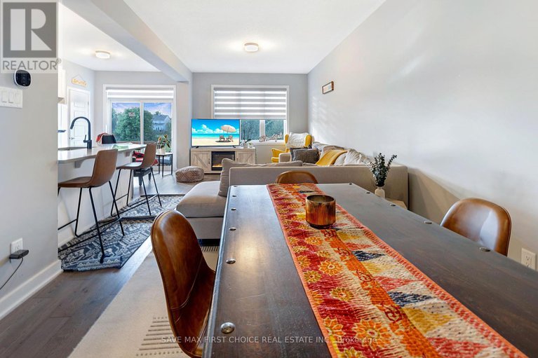28857889/2070-winsome-terrace/fallingbrookgardenway-south/ottawa/ontario/K4A5M9_6