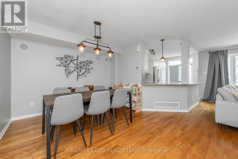 29328133/152-ludlowe-street/fallingbrookgardenway-south/ottawa/ontario/K4A5C7_6