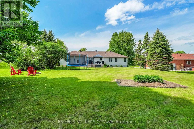28419109/6978-aldergrove-way/greely/ottawa/ontario/K4P1A3_41