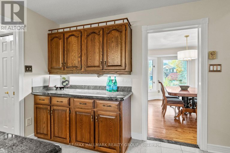 29071250/16-goodfellow-court/fallowfield/ottawa/ontario/K2R1C8_8