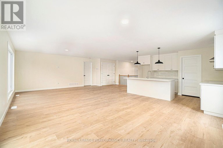 27949952/41-forrester-way/long-sault/south-stormont/ontario/K0C1P0_17