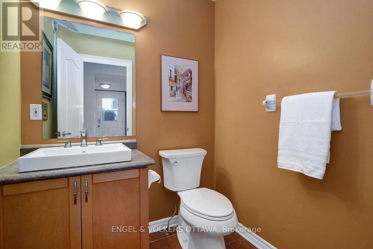 28649198/59-frontenac-boulevard/embrun/russell/ontario/K0A1W0_20