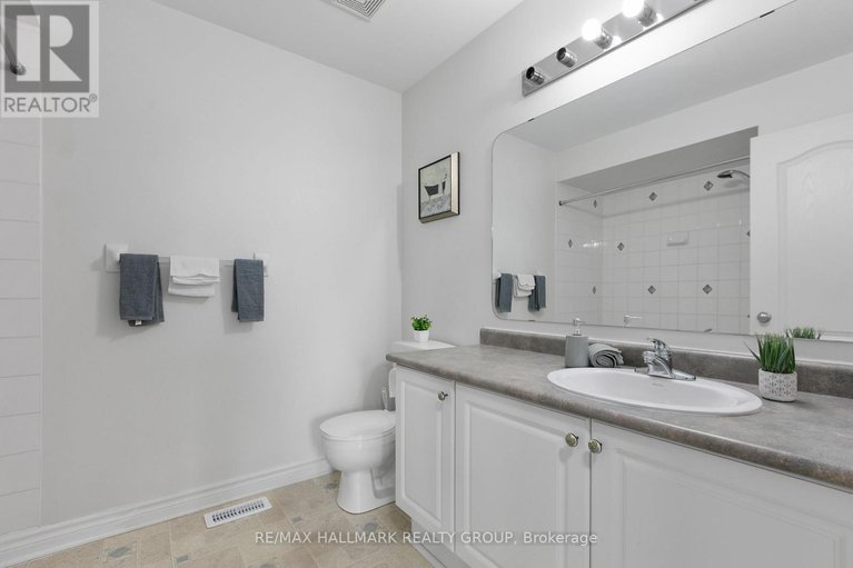 29454598/4120-kelly-farm-drive/blossom-parkkemp-parkfindlay-creek/ottawa/ontario/K1T4J2_22