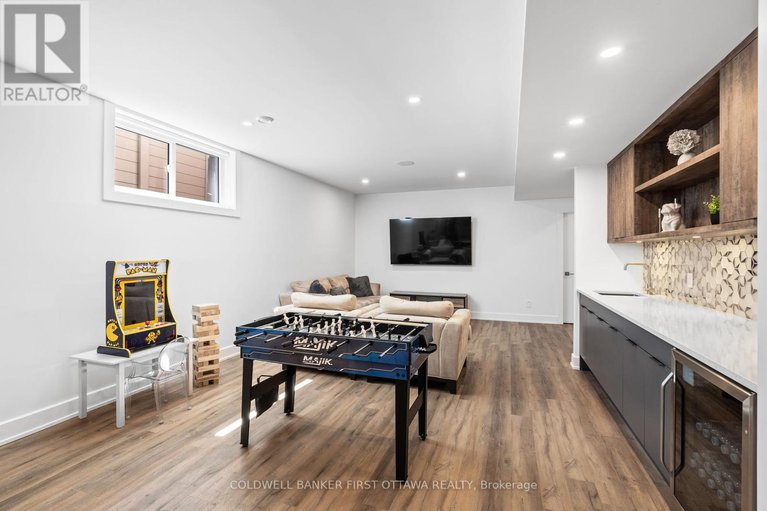 28265493/13-brook-lane/meadowlandscrestview/ottawa/ontario/K2G1S1_35