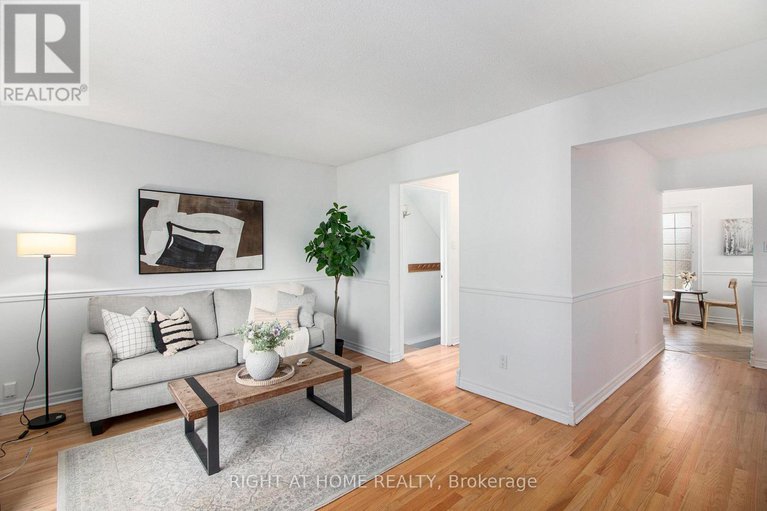 29025914/6357-st-louis-drive/hiawatha-parkconvent-glen/ottawa/ontario/K1C2X9_6