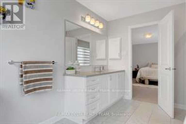 28910915/1013-jubilation-court/avalon-east/ottawa/ontario/K4A5K4_27