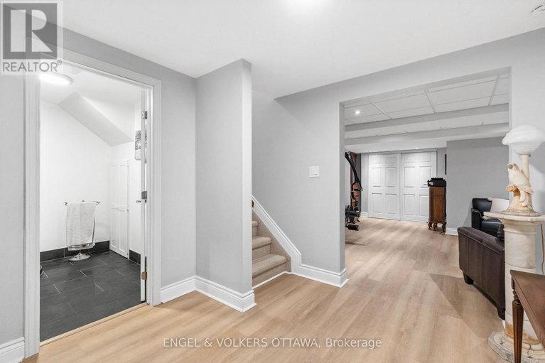 28853852/6163-elkwood-drive/greely/ottawa/ontario/K4P1N1_37