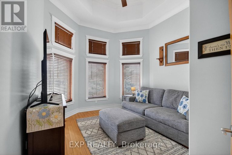 29536082/6715-suncrest-drive/greely/ottawa/ontario/K4P0B3_20